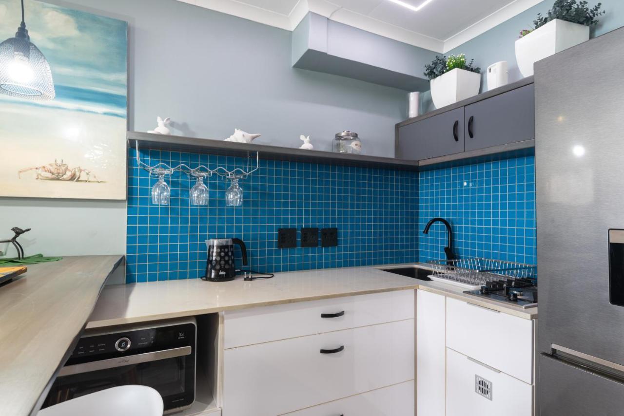 Sea Front Designer Apartment 발리토 외부 사진